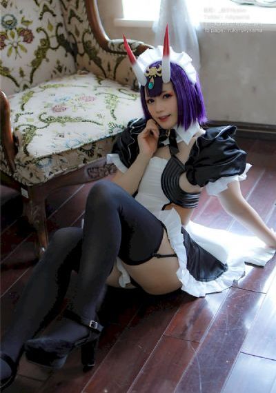 公厕娇妻张开腿任人玩H_剧情片高清在线